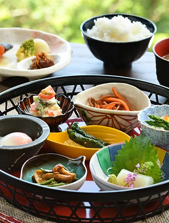 お食事