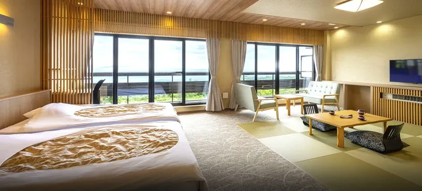 [Japanese-Western Room] Room with a night view