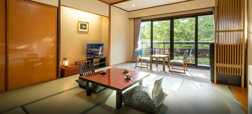 [Japanese-Style Room] Mountain side