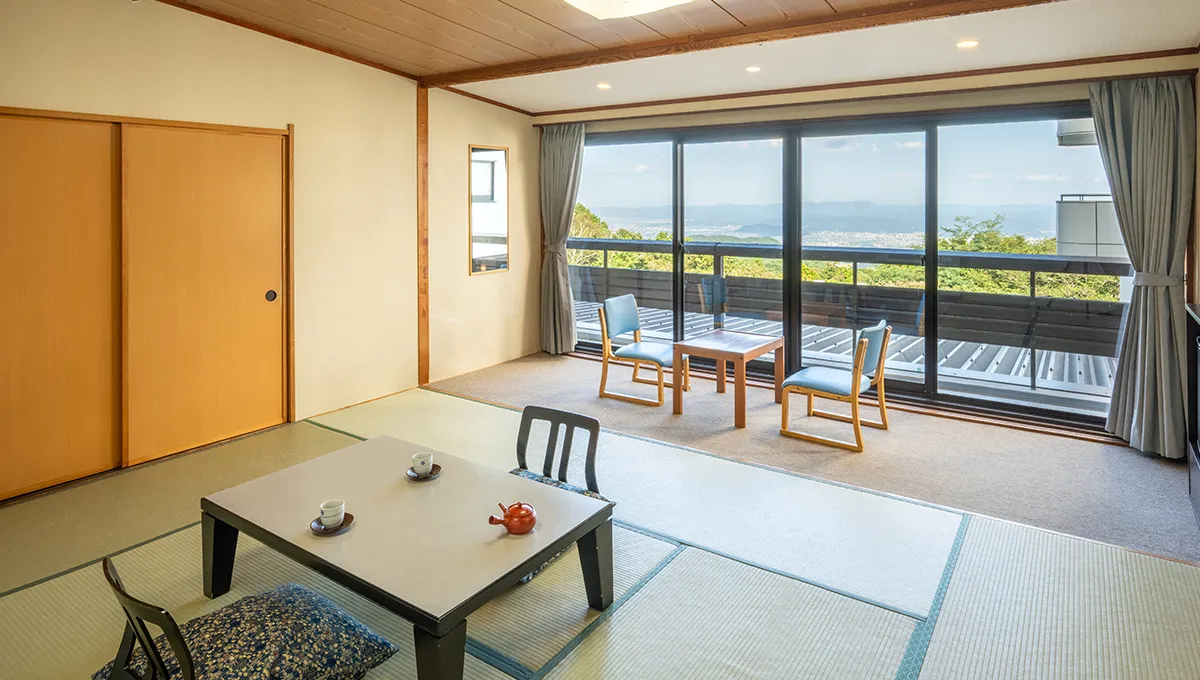 和室 夜景が見える部屋のイメージ